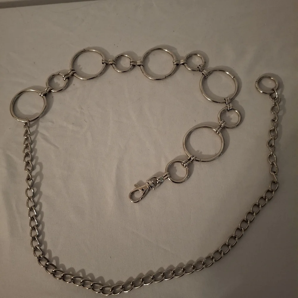Silver Chain Link Girl's Belt With Large Hook Closure